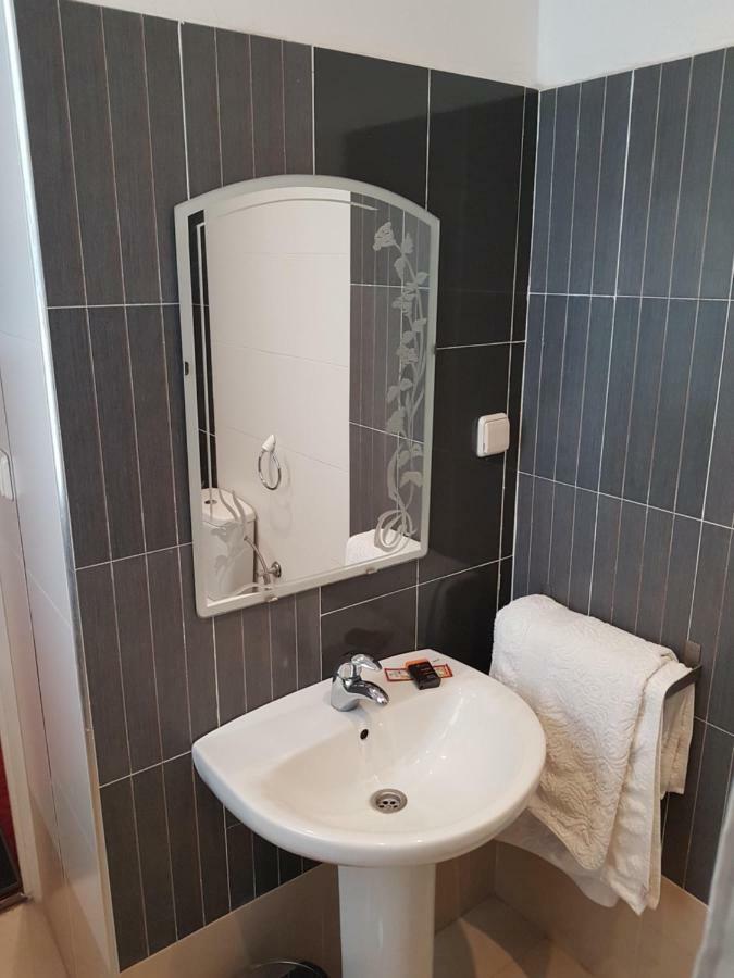 Ambassy Hotel Kenitra Dış mekan fotoğraf
